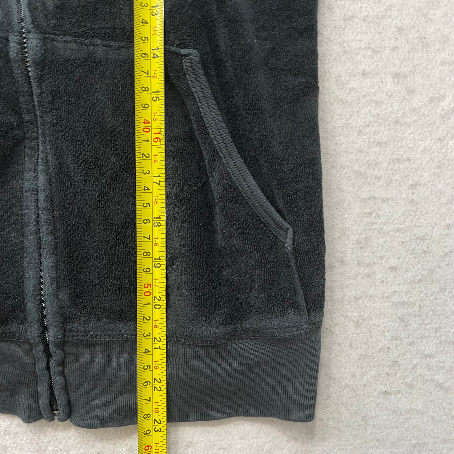 Vintage Juicy Couture Women's Black Velour Full Zip Hoodie Pockets Y2k Size L