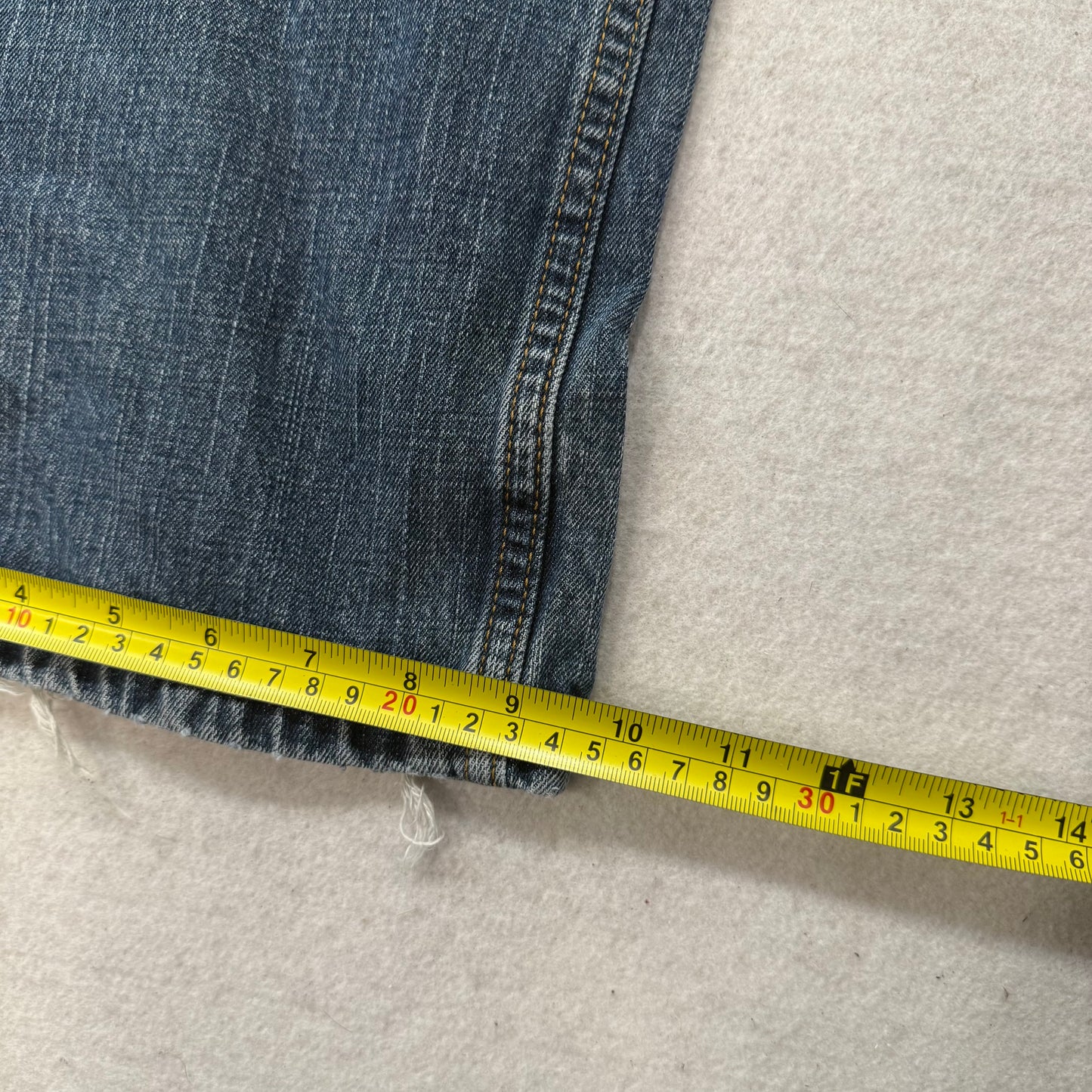 Levi's Strauss & Co. 559 Men's Dark Wash Blue Denim Straight Leg Jeans Size 38