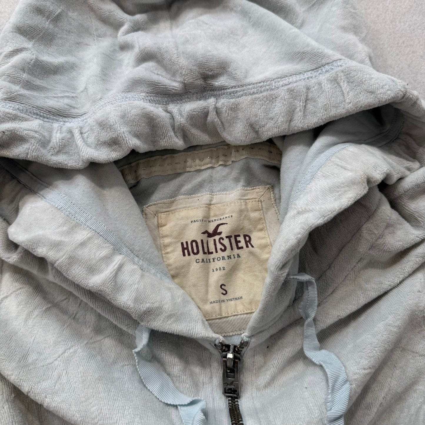 Hollister Womens Ice Blue Velour Zip Up Hoodie Loungewear Kangaroo Pocket Size S