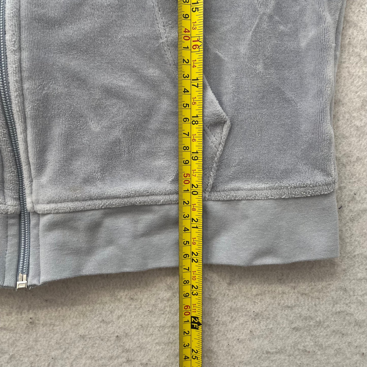 Juicy Couture Women's Gray Velour Zip-Up Hoodie Y2K Sports Long Sleeve Size M