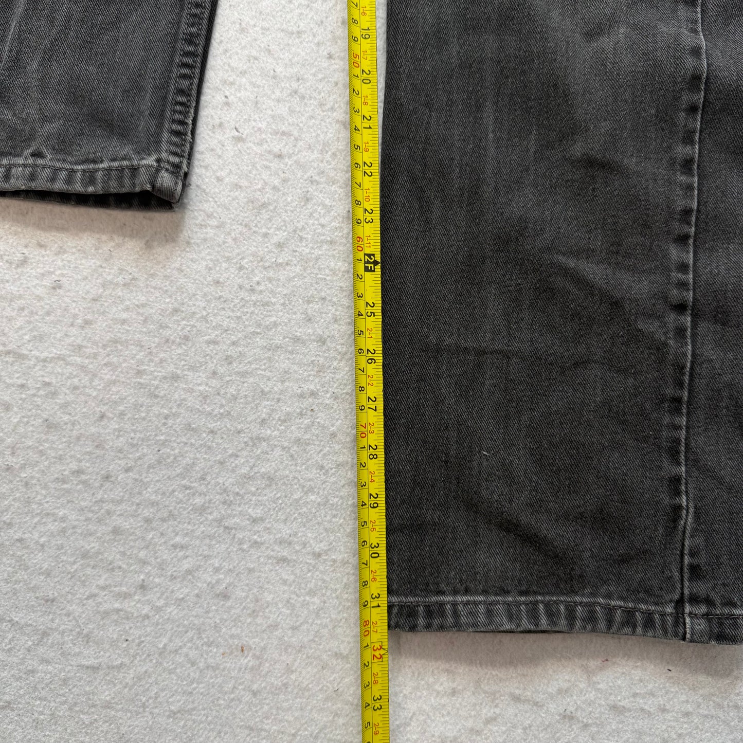 Levi's 505 Regular Fit Men's Black Denim Straight Leg Jeans Zip-Fly Size 31x32