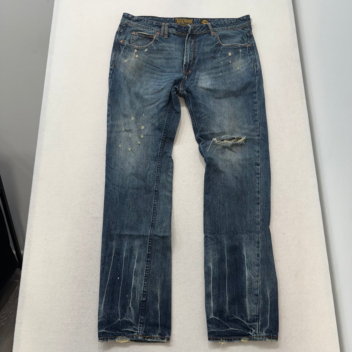 AKOO Medium Blue Distressed Denim Jeans Paint Splatter Ripped Knee Size 36