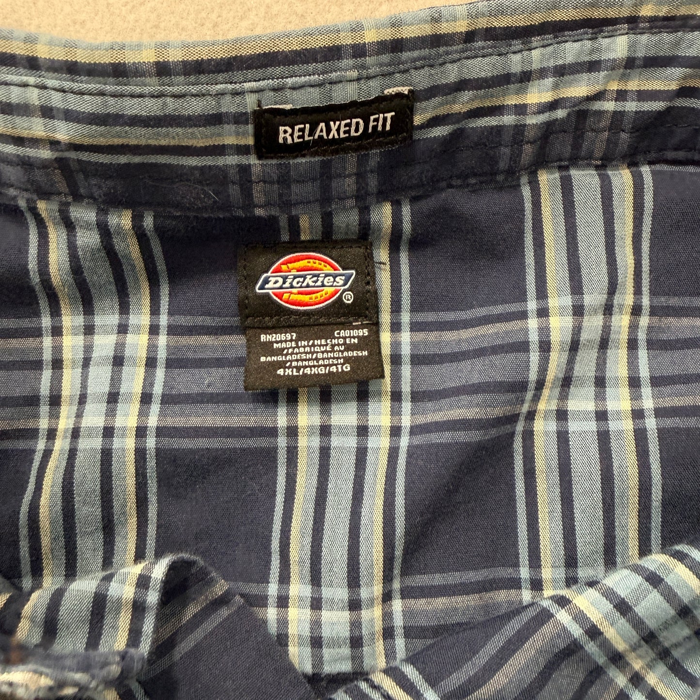 Dickies Men's Blue Plaid Button-Up Shirt Short Sleeves Relaxed Fit Size 4XL