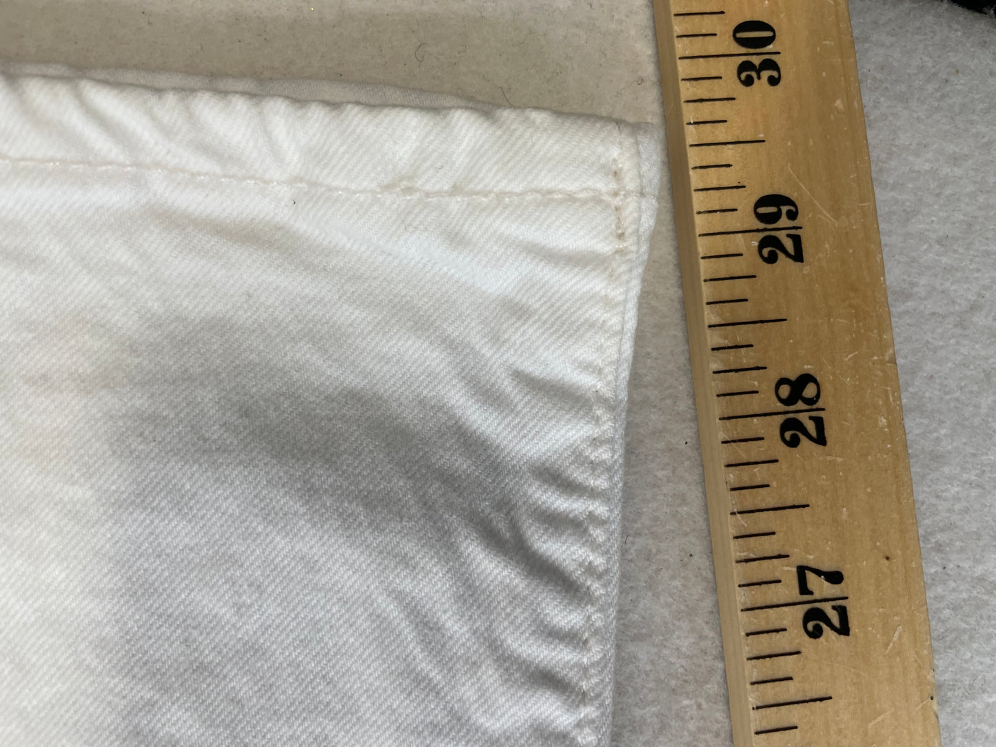 Polo Ralph Lauren Hampton Relaxed Straight White Denim Jeans Leather Logo Patch Size 33x30