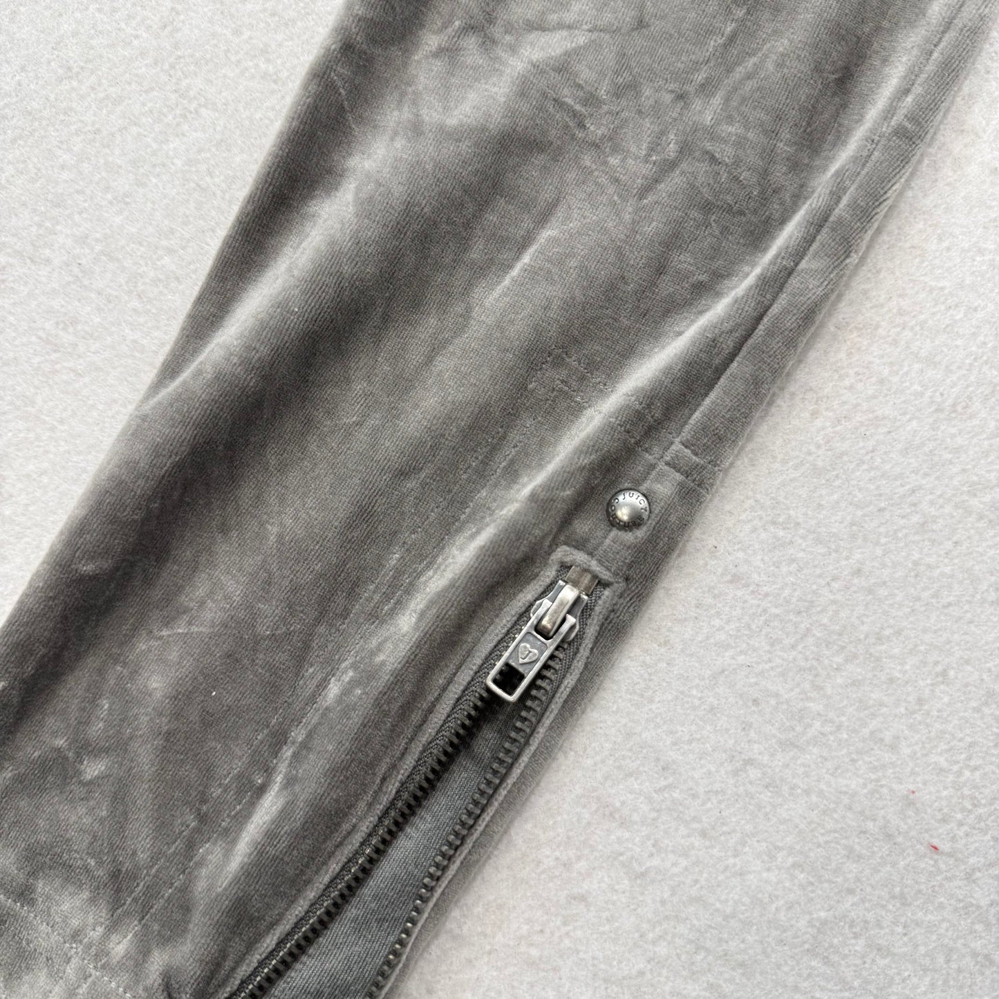 Vintage Juicy Couture Dark Grey Velour Ankle Zipper Crest Pants Size S