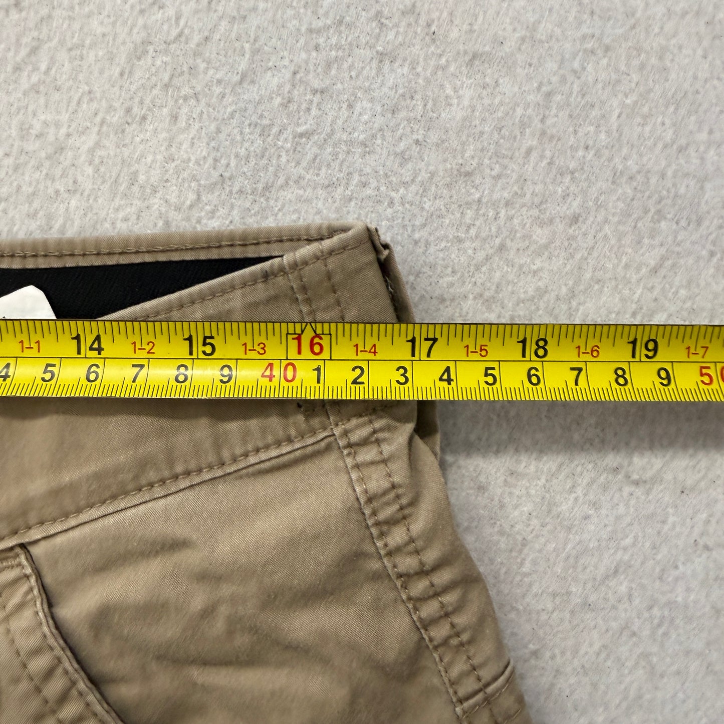 Wrangler Mens Khaki Cargo Shorts Side Flap Pockets Zip-Fly Classic Y2K Size 34