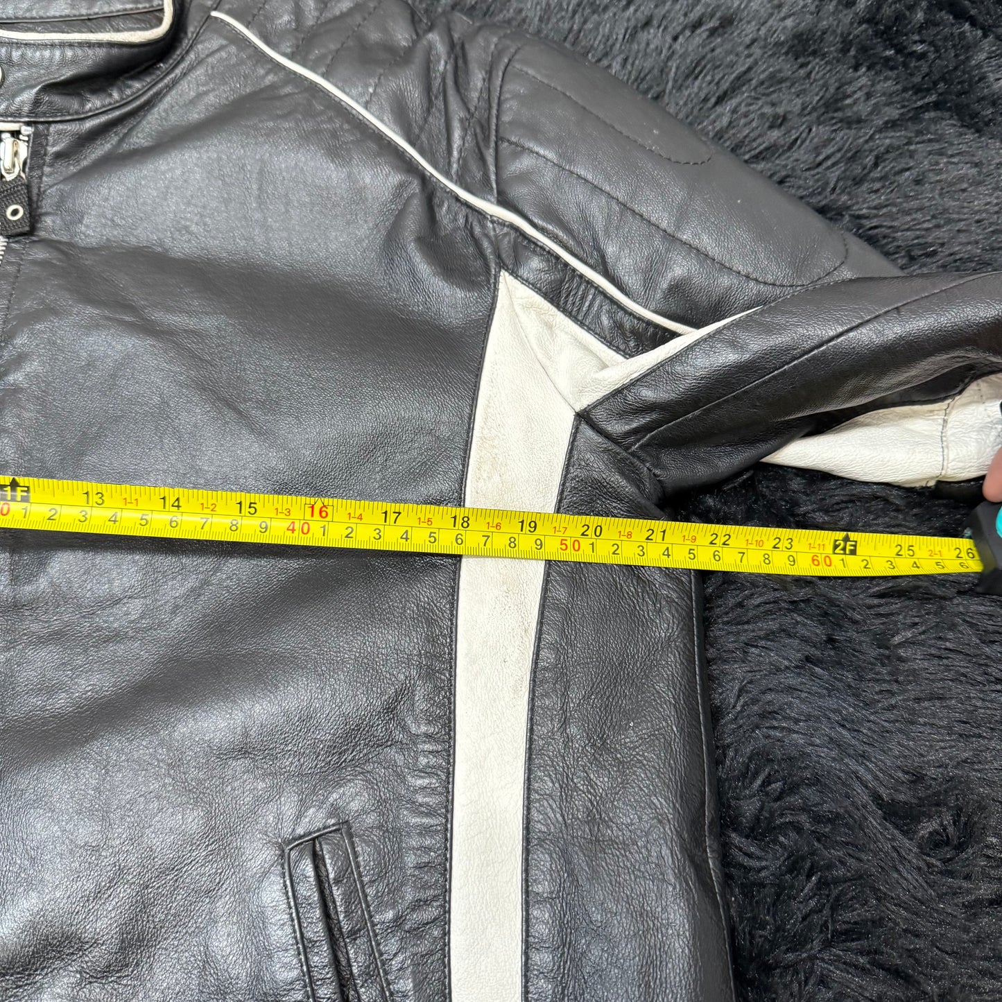 Wilsons M. Julian Men's Black & White Striped Leather Moto Racer Jacket Size M