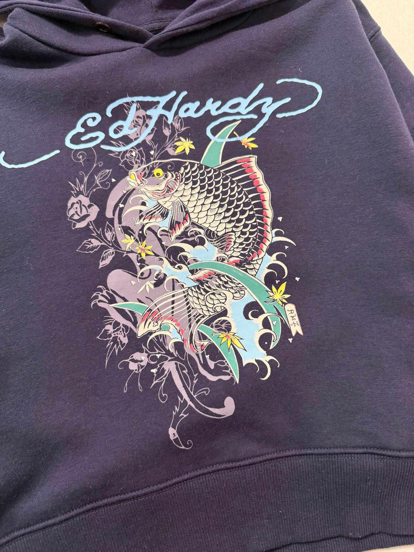 ED HARDY “Koi Fish” NAVY CROPPED PULLOVER HOODIE - Clean Curriculums 