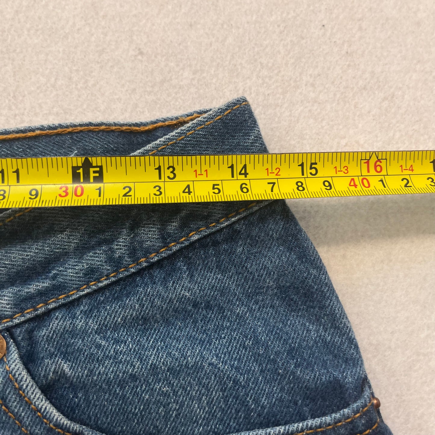 Vtg Levi's 17501 Women's Blue Straight Denim Jeans High Rise Made In USA Size 30