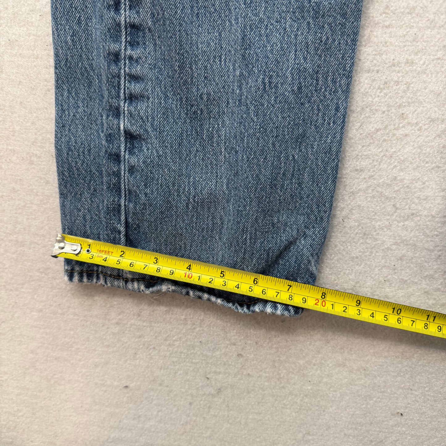 Levi Strauss & Co Men's Medium Blue Denim Straight Leg Jeans Frayed Hems Size 34