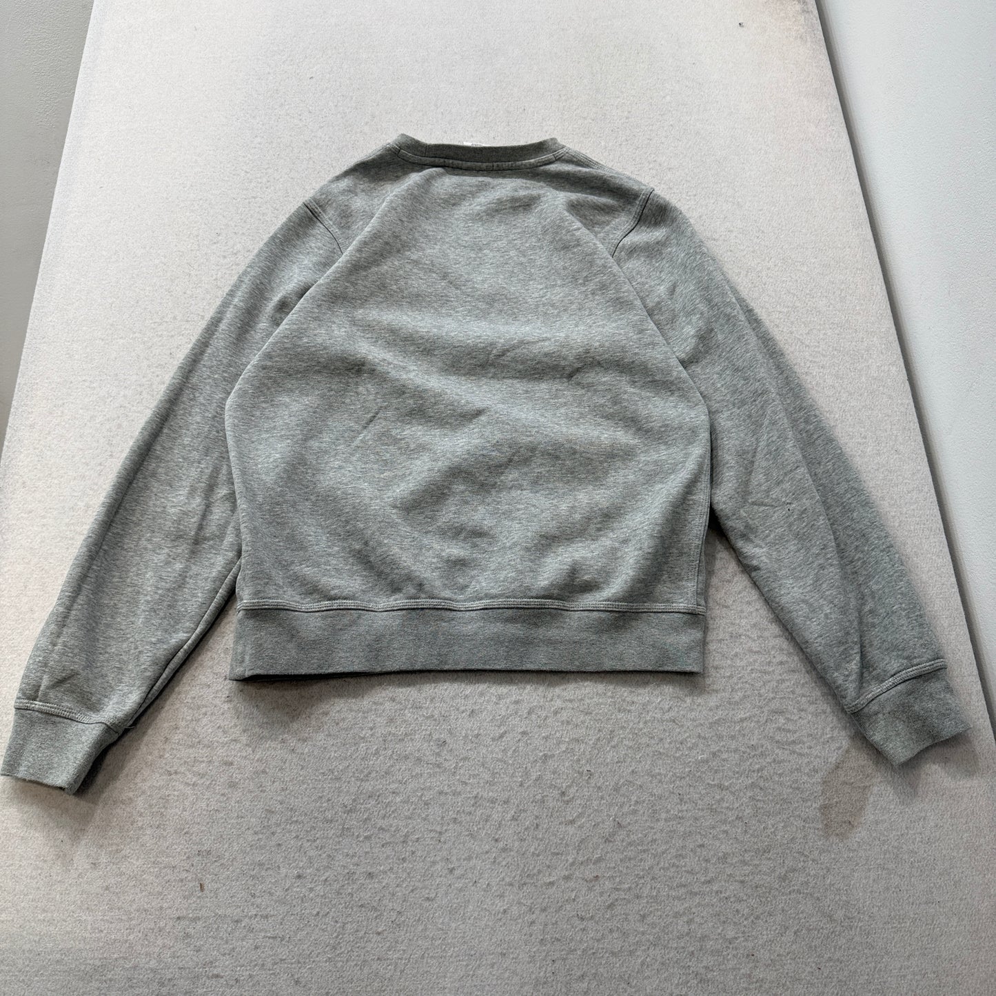 Nike Men Gray Fleece Sweatshirt Crewneck Embroidered Swoosh Logo Athletic Size S
