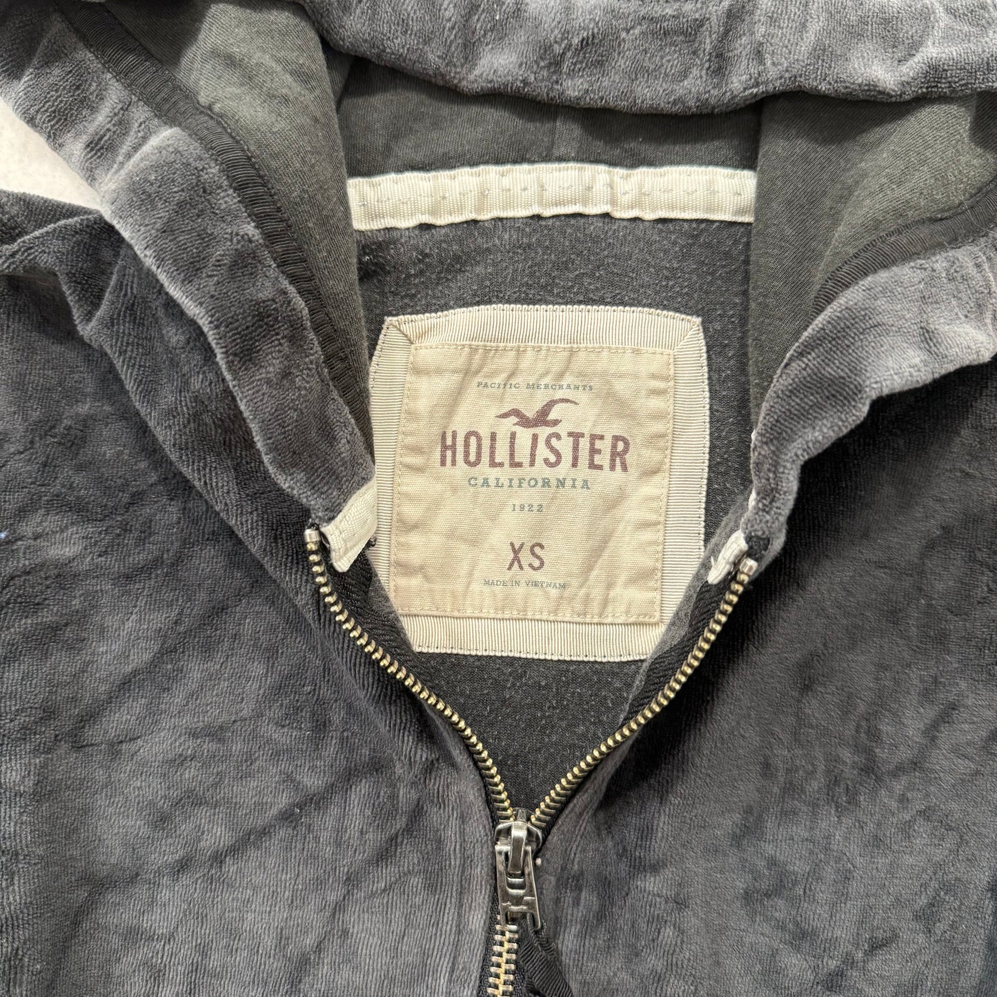 Hollister Women's Charcoal Velour Zip Up Hoodie Split Kangaroo Pockets Size XS