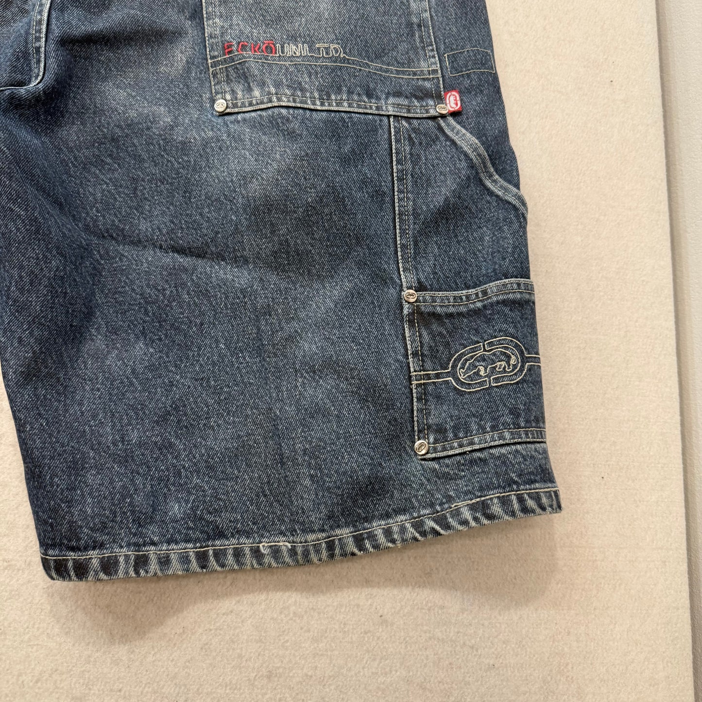 Ecko Unltd Men's Medium Blue Denim Baggy Carpenter Shorts Utility Pocket Size 42