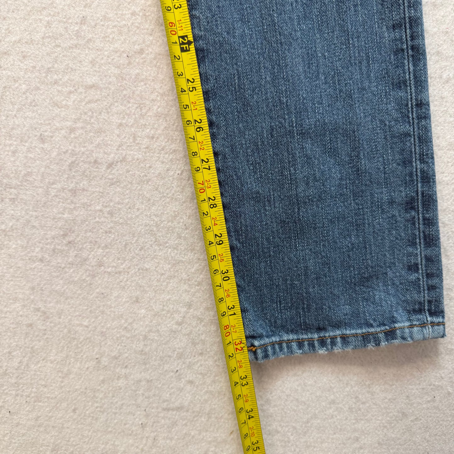 True Religion Men's Medium Wash Blue Denim Distressed Slim Fit Jeans Y2K Size 29