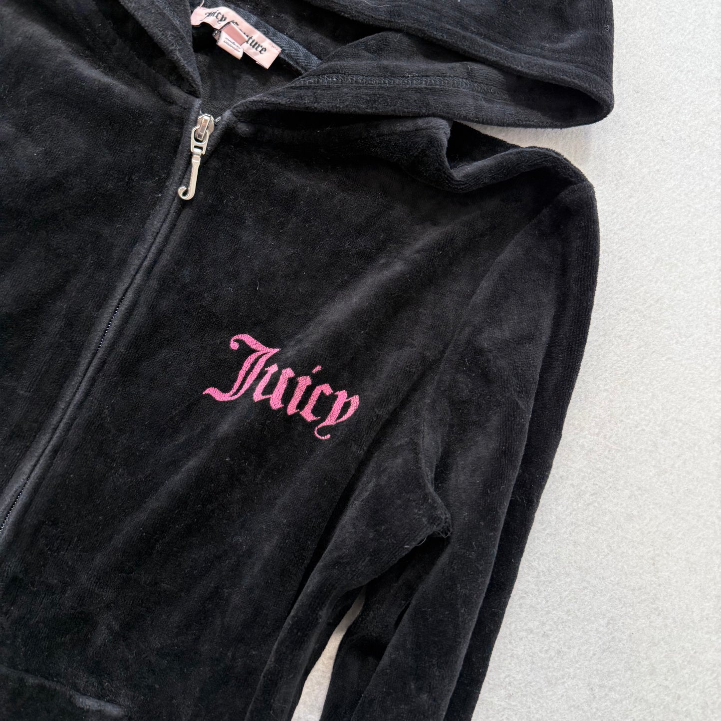 Juicy Couture Women's Jet Black Velour Zip Up Hoodie Kangaroo Pocket Logo Size M