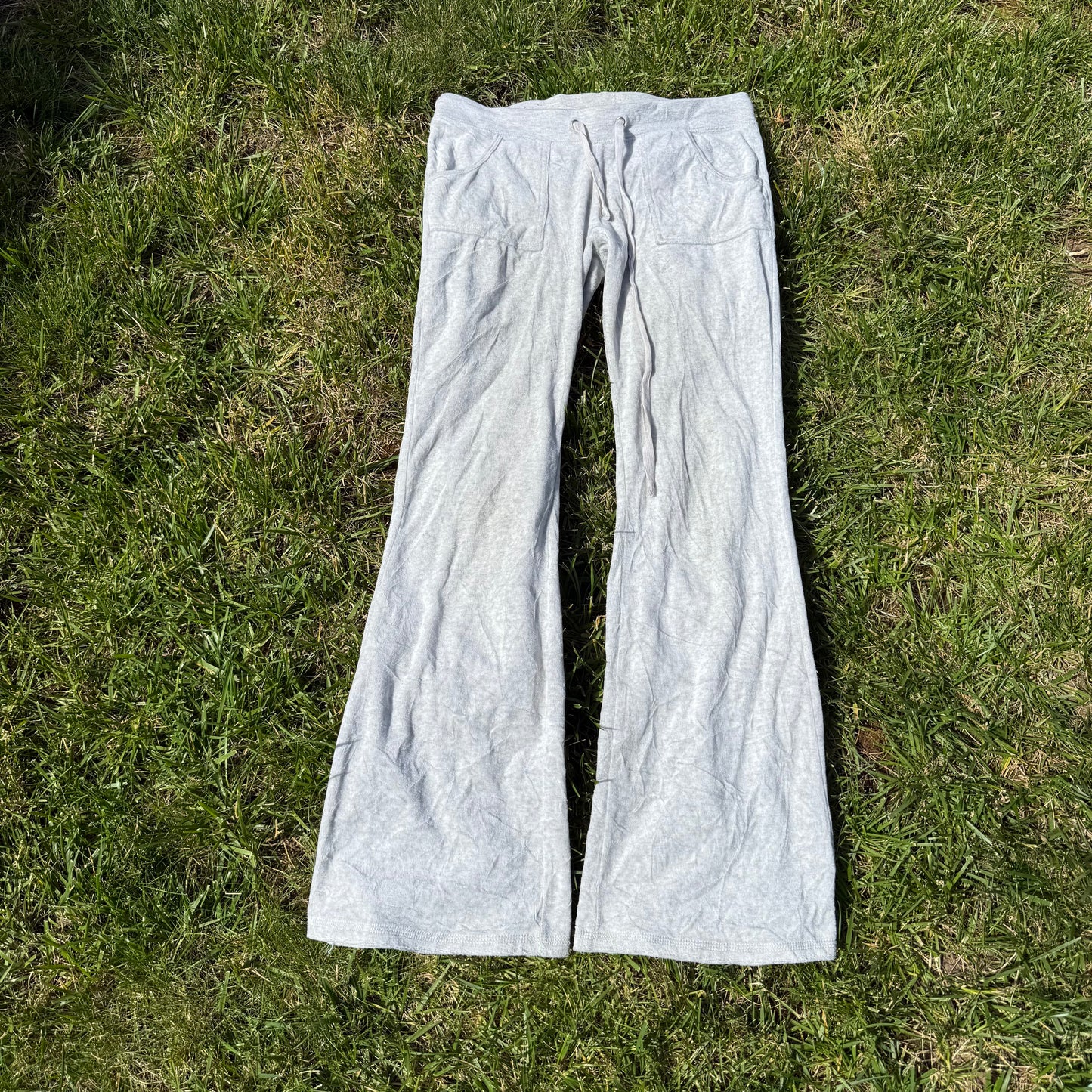Juicy Couture Women's Heather Grey Velour Flared Track Pant Pockets Y2k Size M