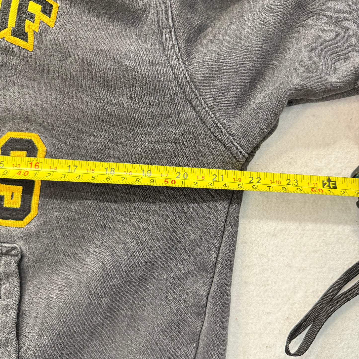 Reebok Gridiron NFL Men's Gray Steelers Pullover Hoodie Kangaroo Pocket Size M