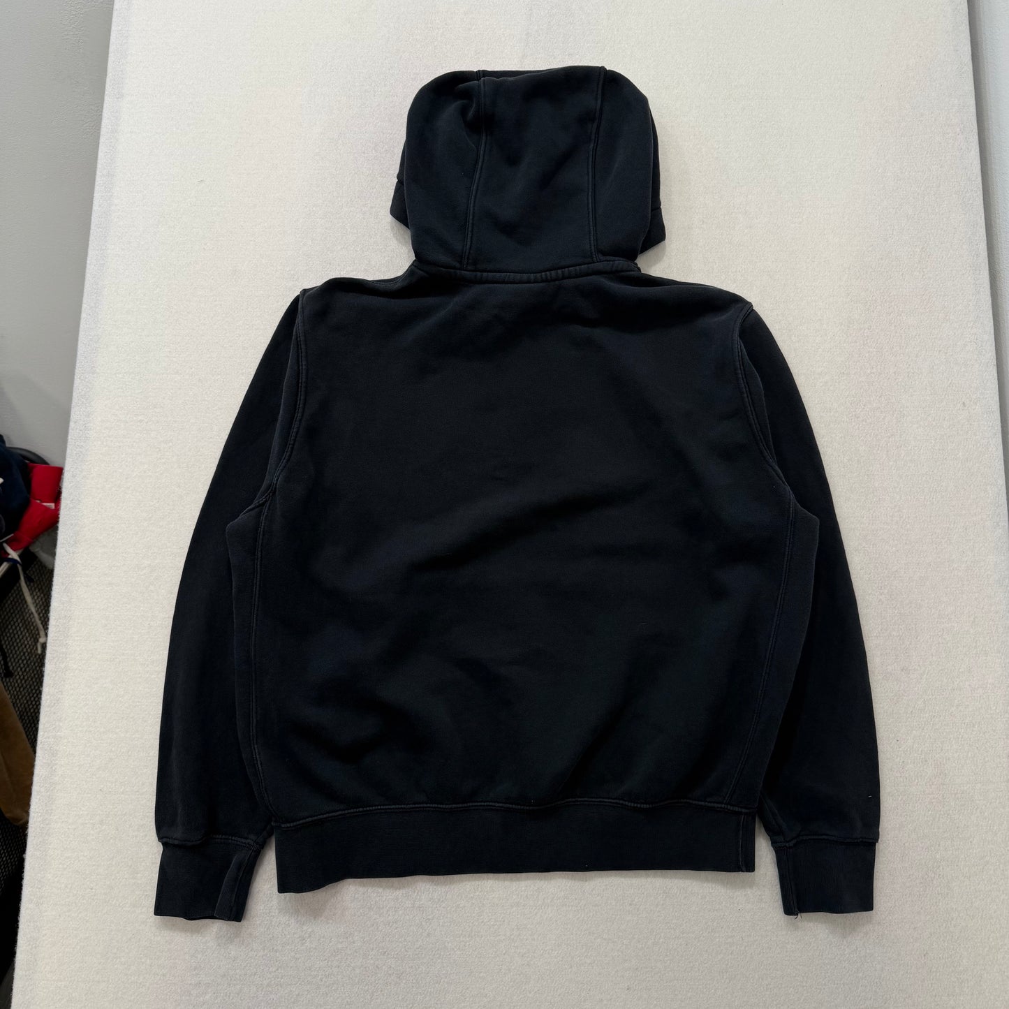 Nike Logo Pullover Hoodie Front Swoosh Graphic Streetwear Sweatshirt Size M