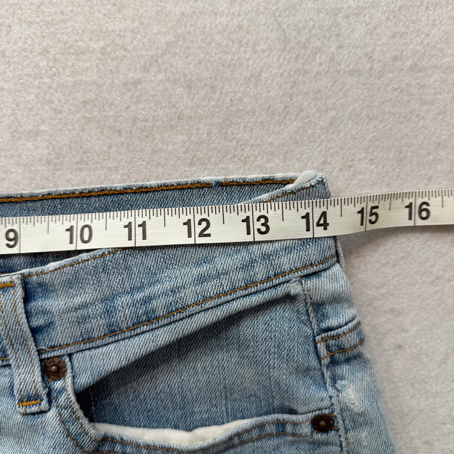 Levi’s 515 Boot Cut blue denim low rise jeans size 28