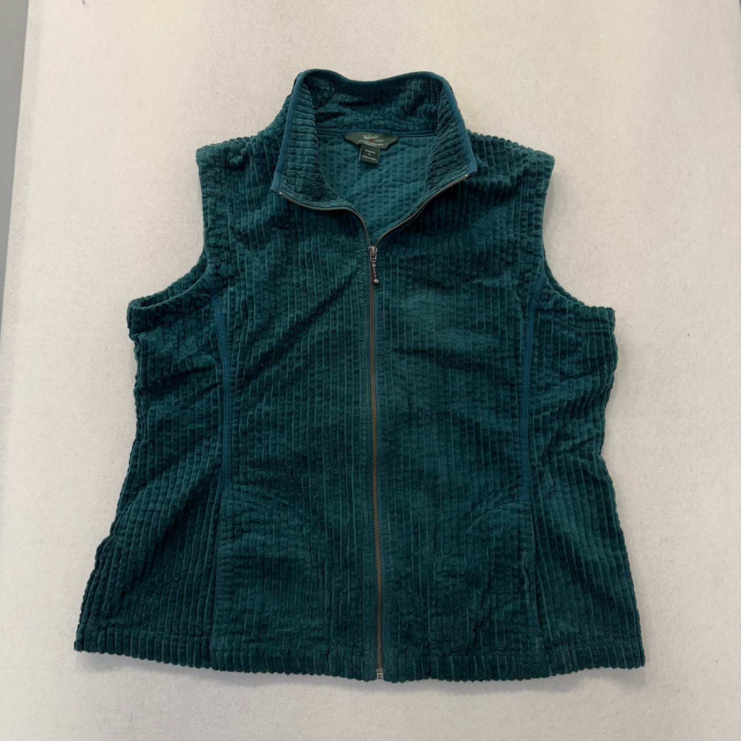 Woolrich Women’s Dark Teal Corduroy Quilted Full Zip Vest Size XL