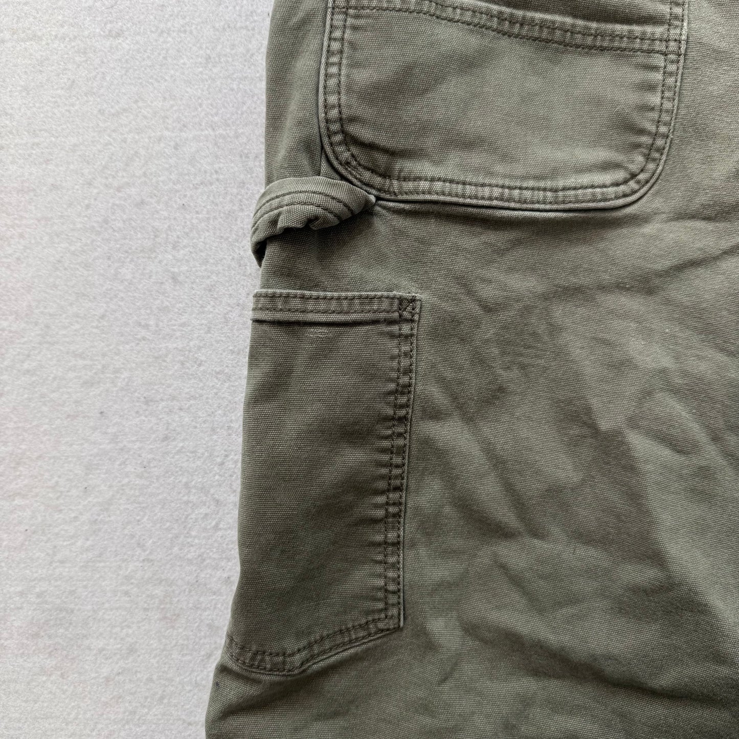 Carhartt Men Olive Green Canvas Relaxed Fit Carpenter Shorts Workwear Size 38x11