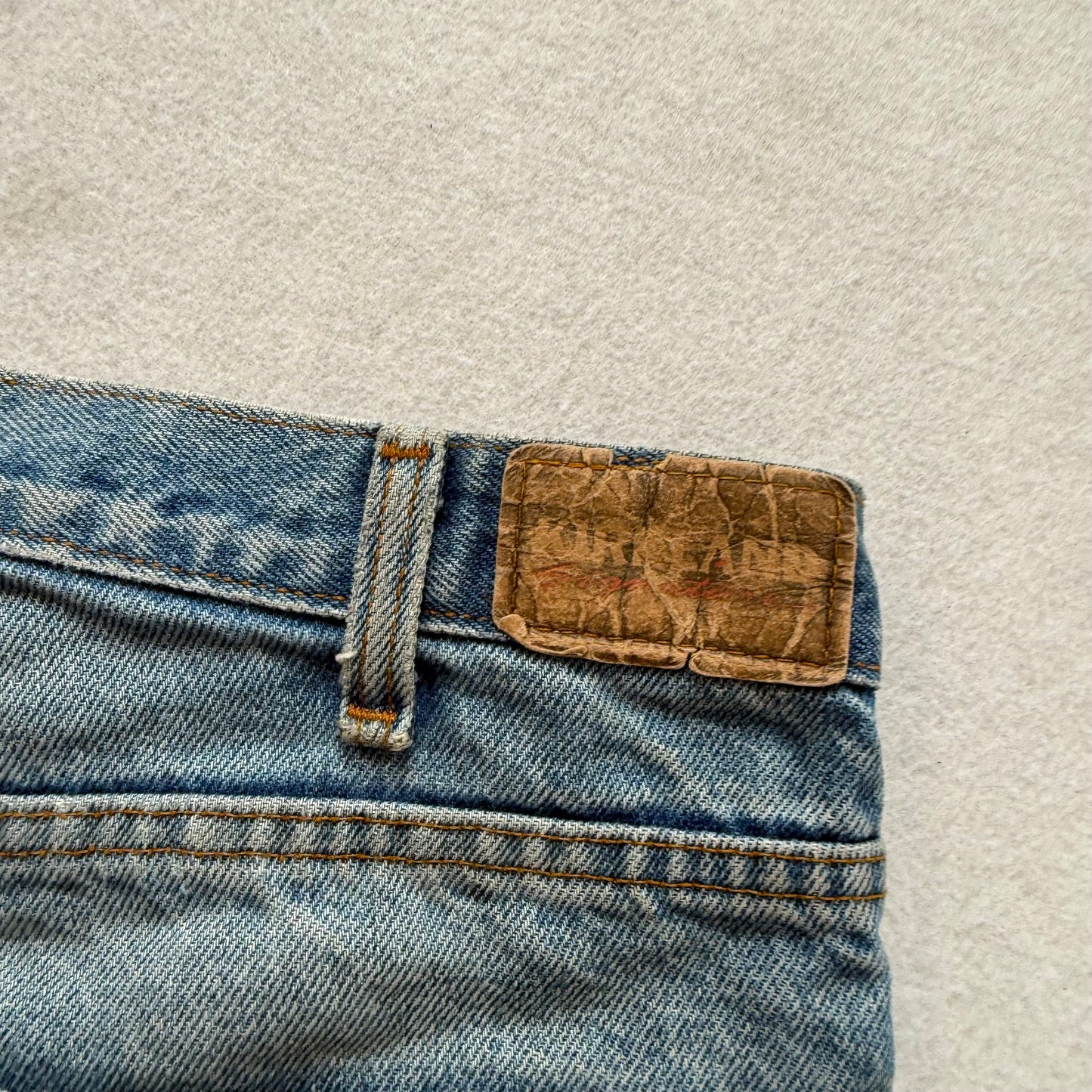 Kirkland Men's Medium Blue Denim Double Knee Cut-Off Shorts Frayed Hem Size 34