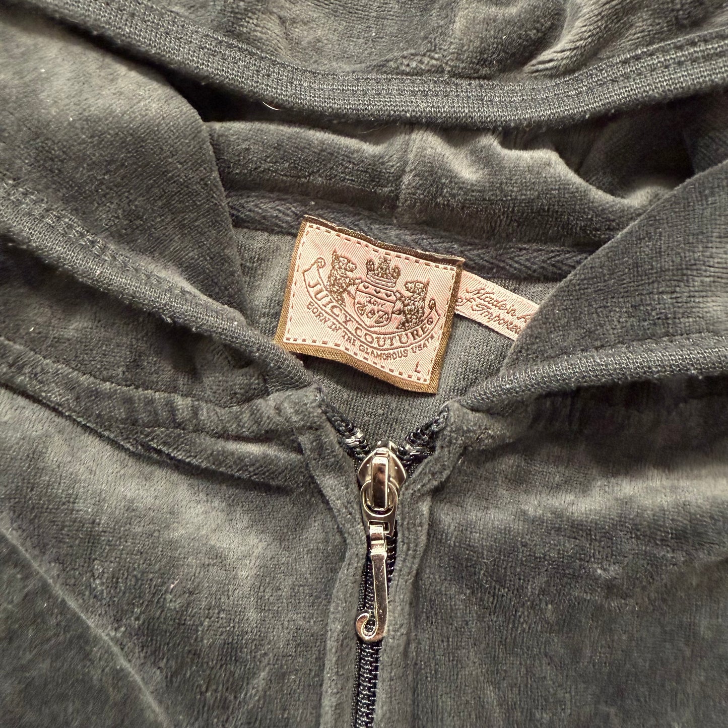 Vintage Juicy Couture Women's Black Velour Zip Up Hoodie Graphic Logo Y2K Size L