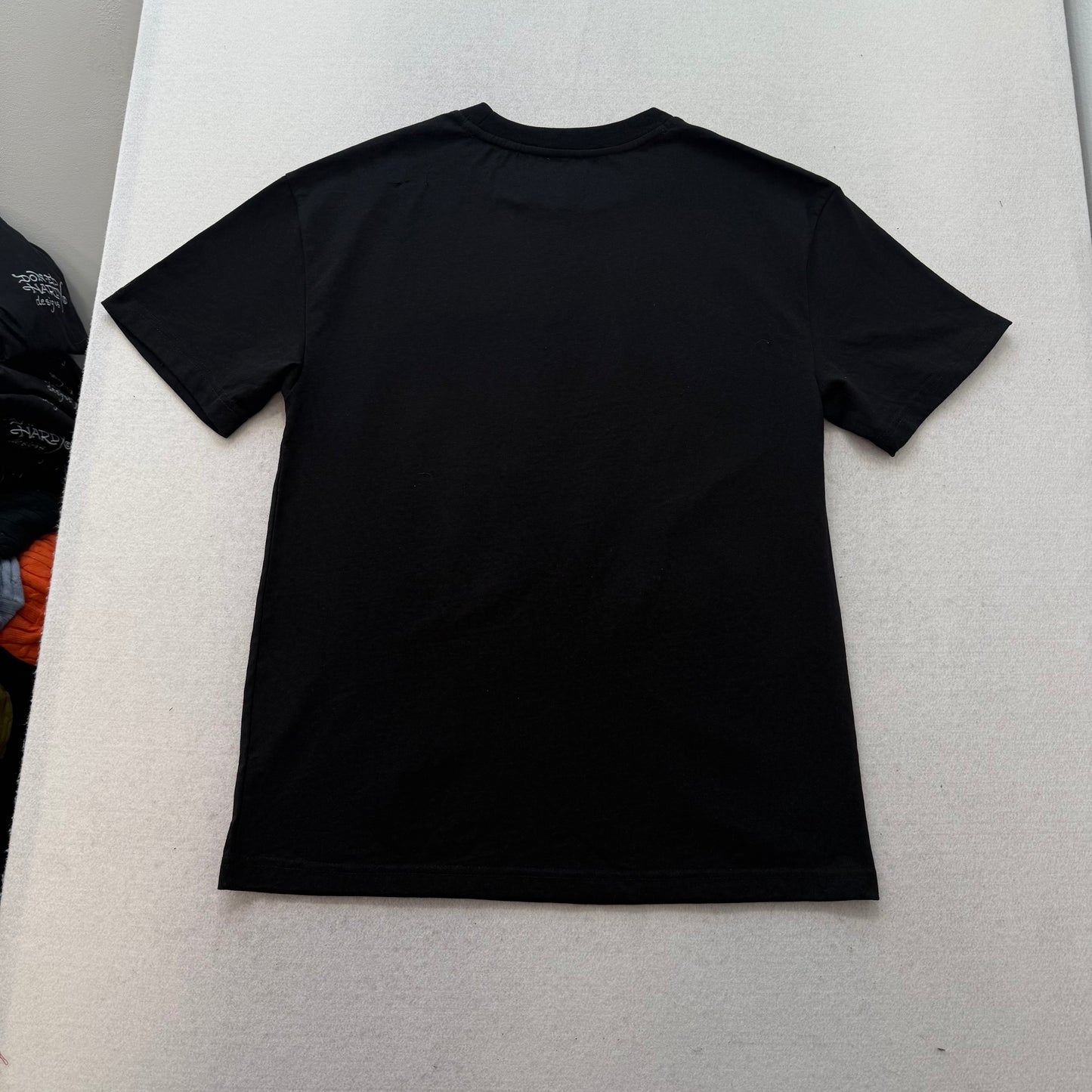 ED HARDY GOLD EMBROIDERED LOGO BLACK TEE