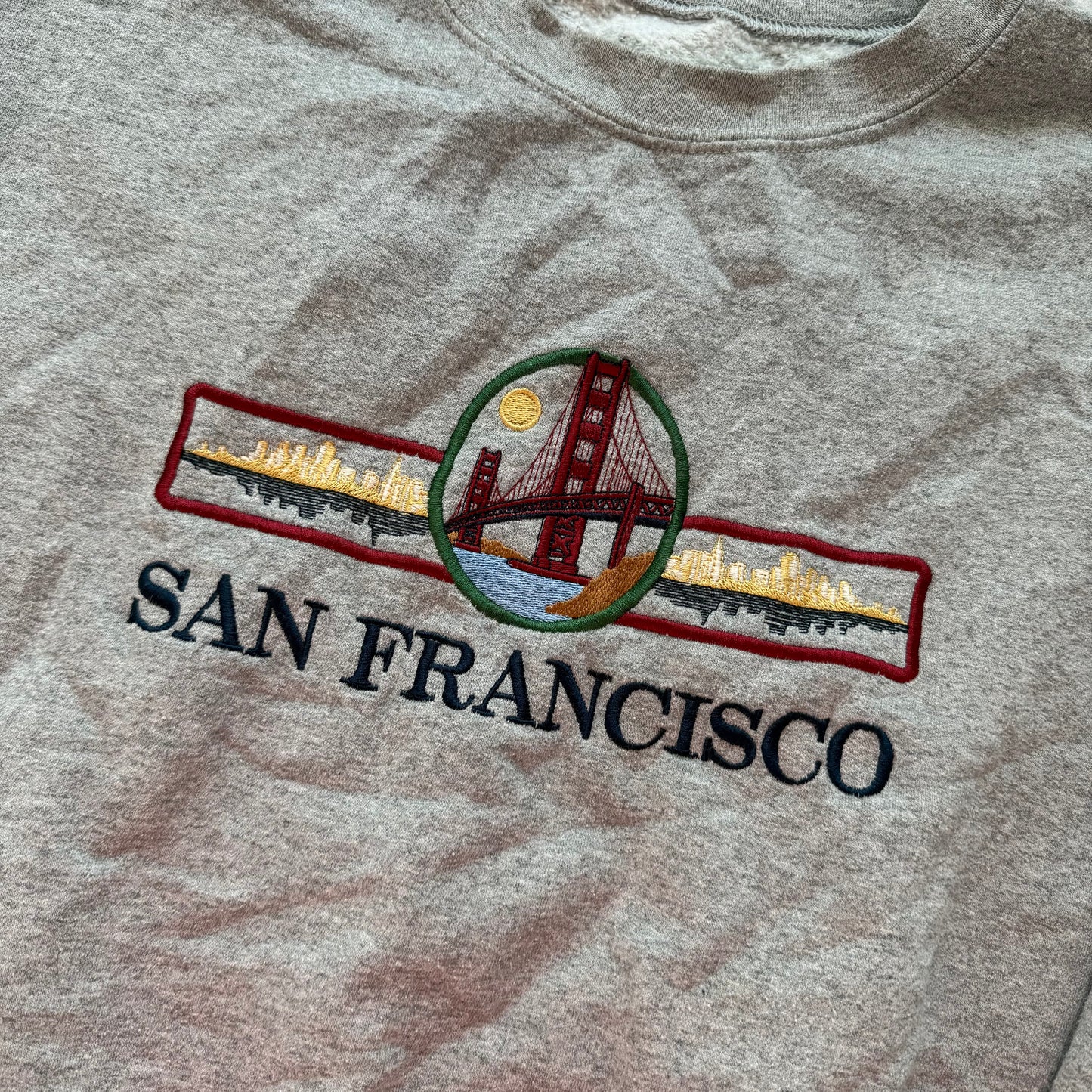 Vtg San Francisco Unisex Gray Crewneck Sweatshirt Gate Bridge Embroidered Size M