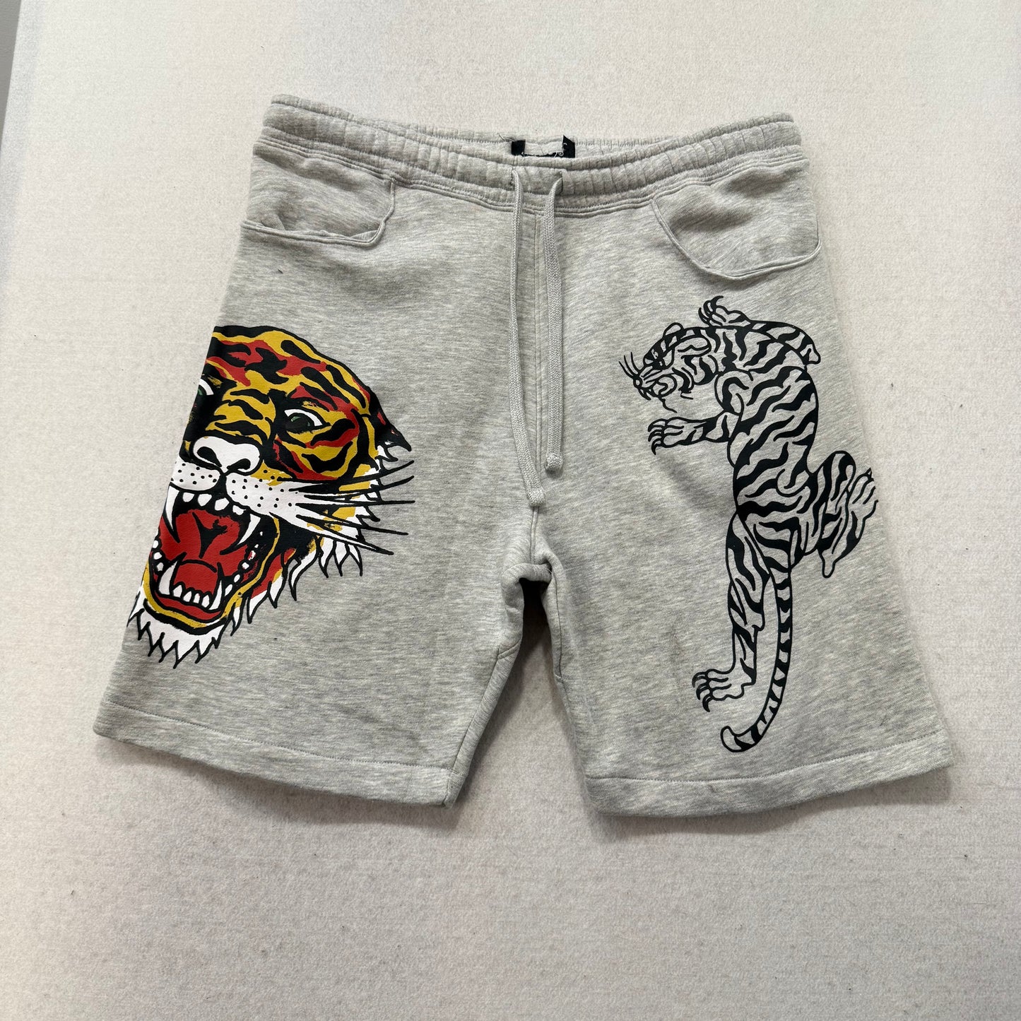 ED HARDY “Tiger Roar” GREY FLEECE SHORTS