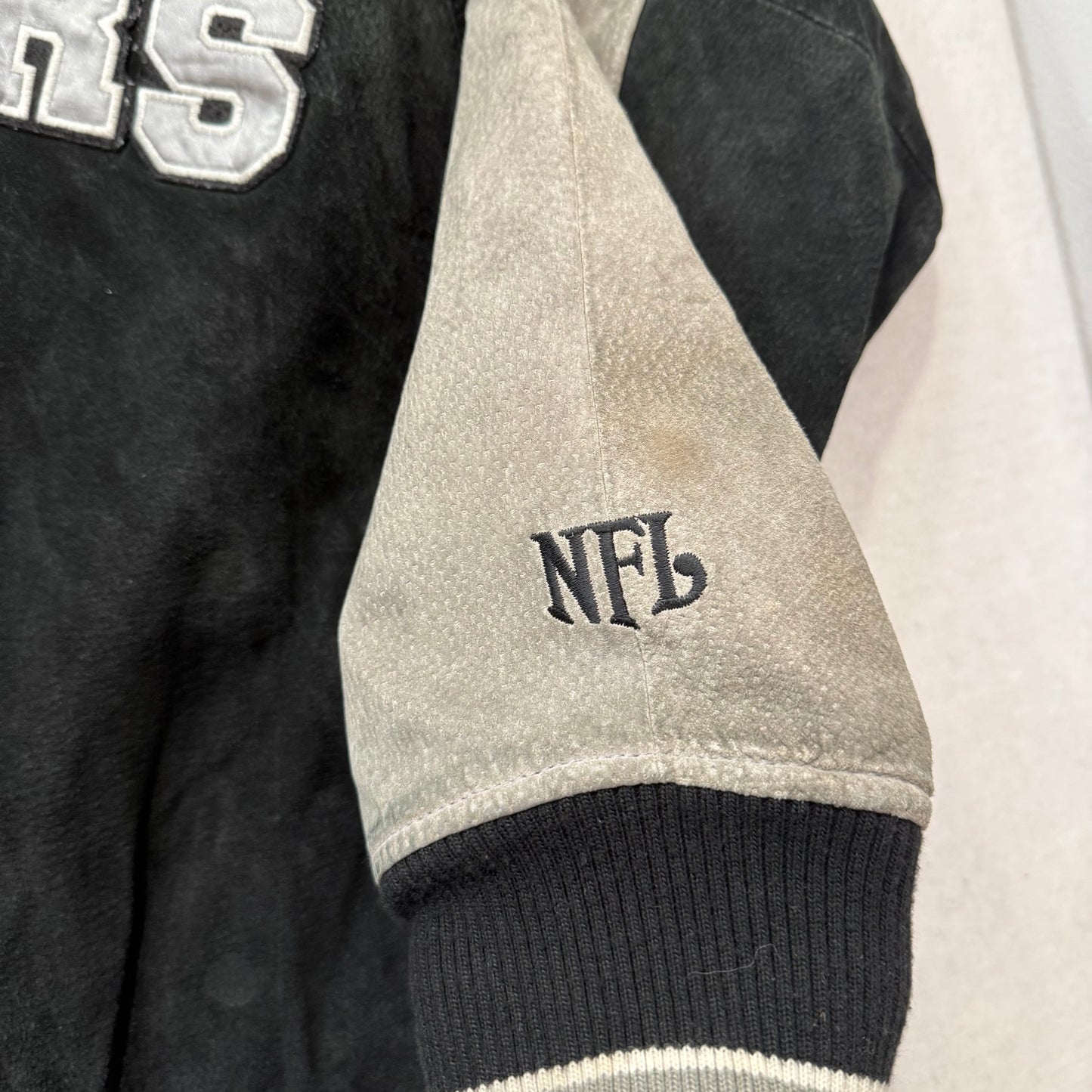 Vtg NFL Oakland Raiders Men's Black Gray Suede Bomber Jacket Patches Logo Size L