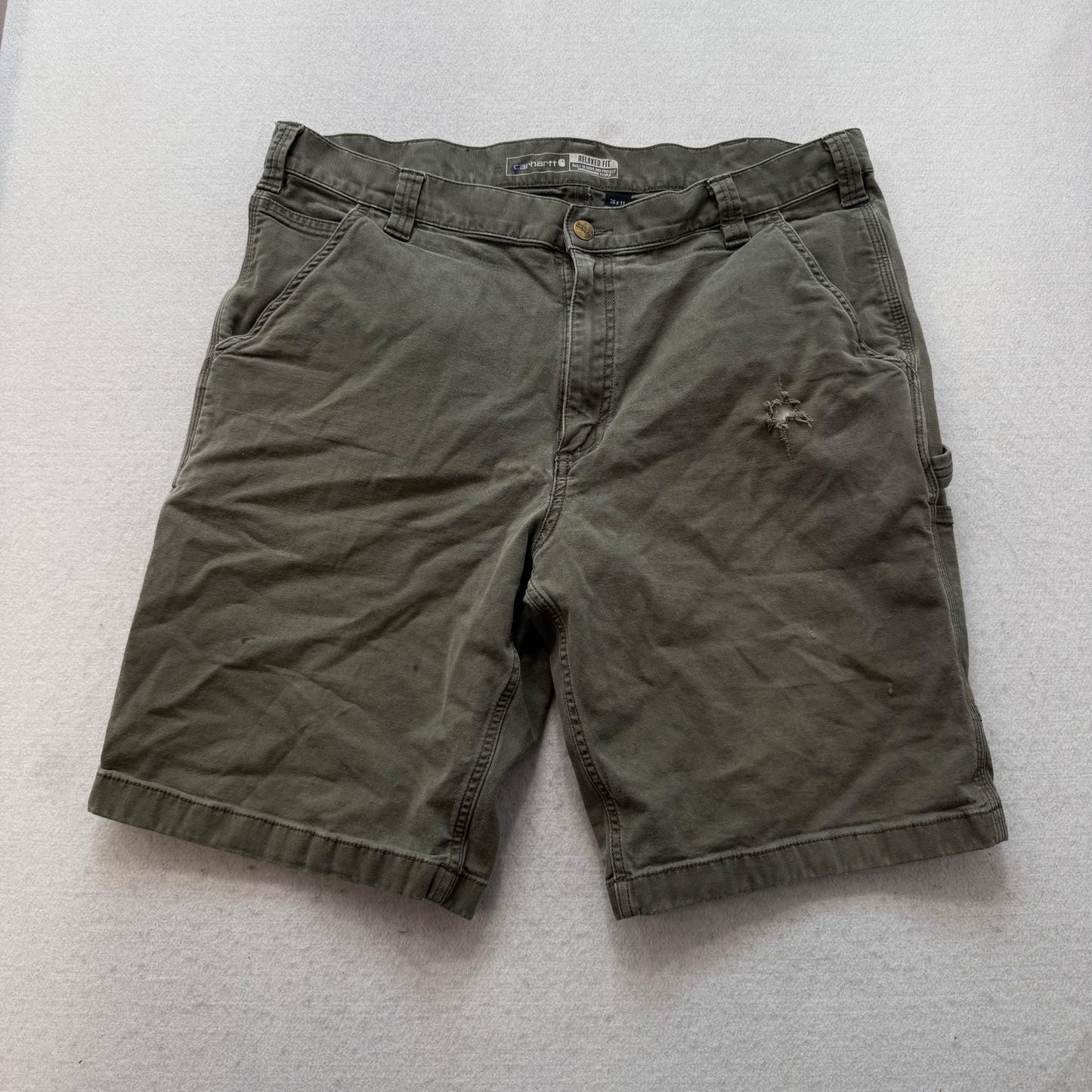 Carhartt Men Olive Green Canvas Relaxed Fit Carpenter Shorts Workwear Size 38x11