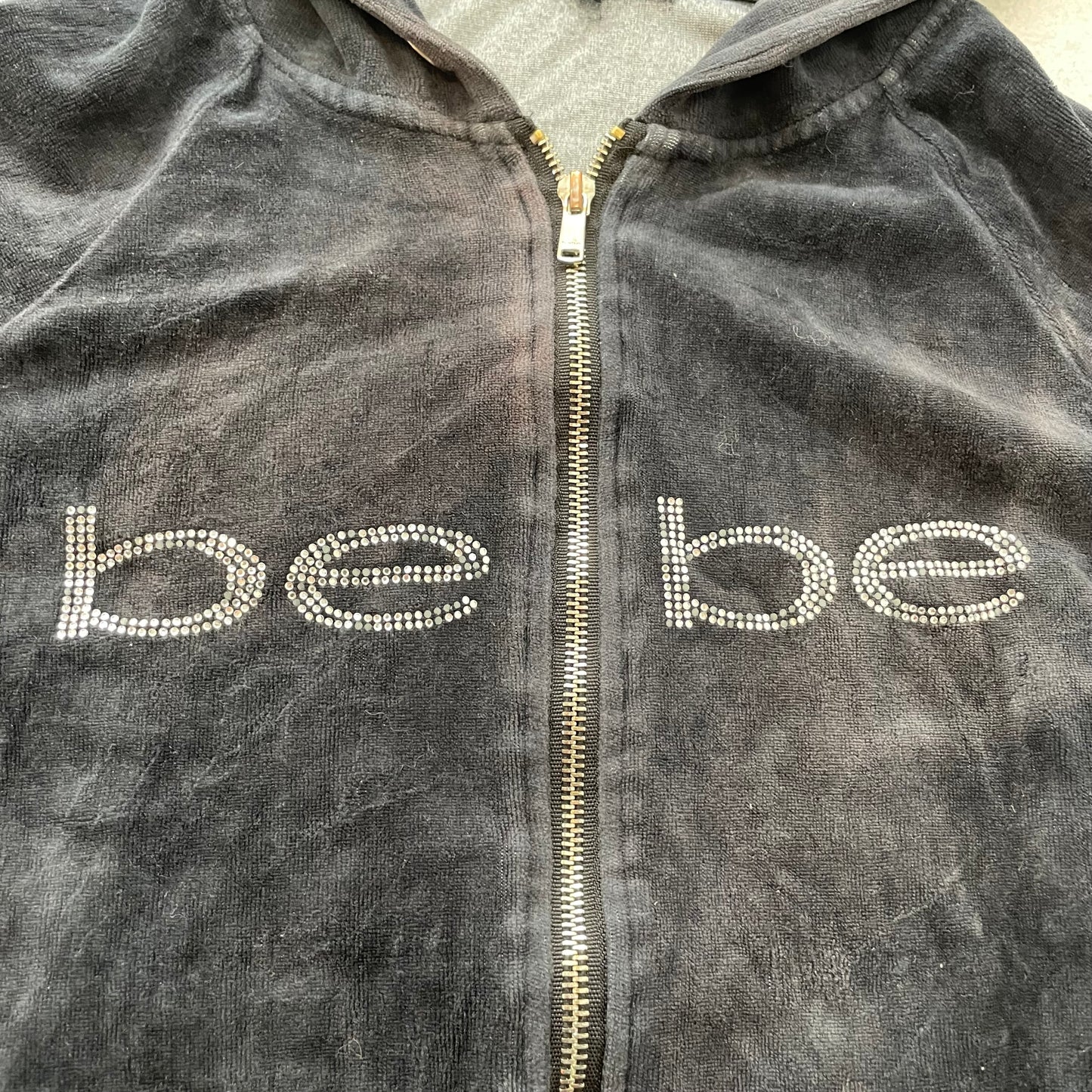 Bebe Women Charcoal Grey Velour Zip-Up Long Sleeve Hoodie Rhinestone Logo Size M