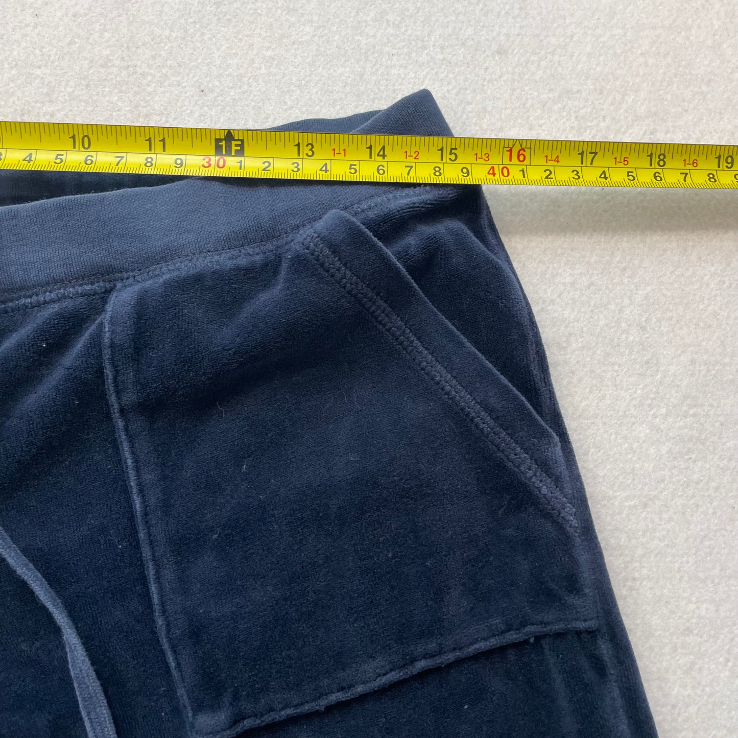 Juicy Couture Women's Navy Velour Flare Leg Track Pant Drawstring Pockets Size M