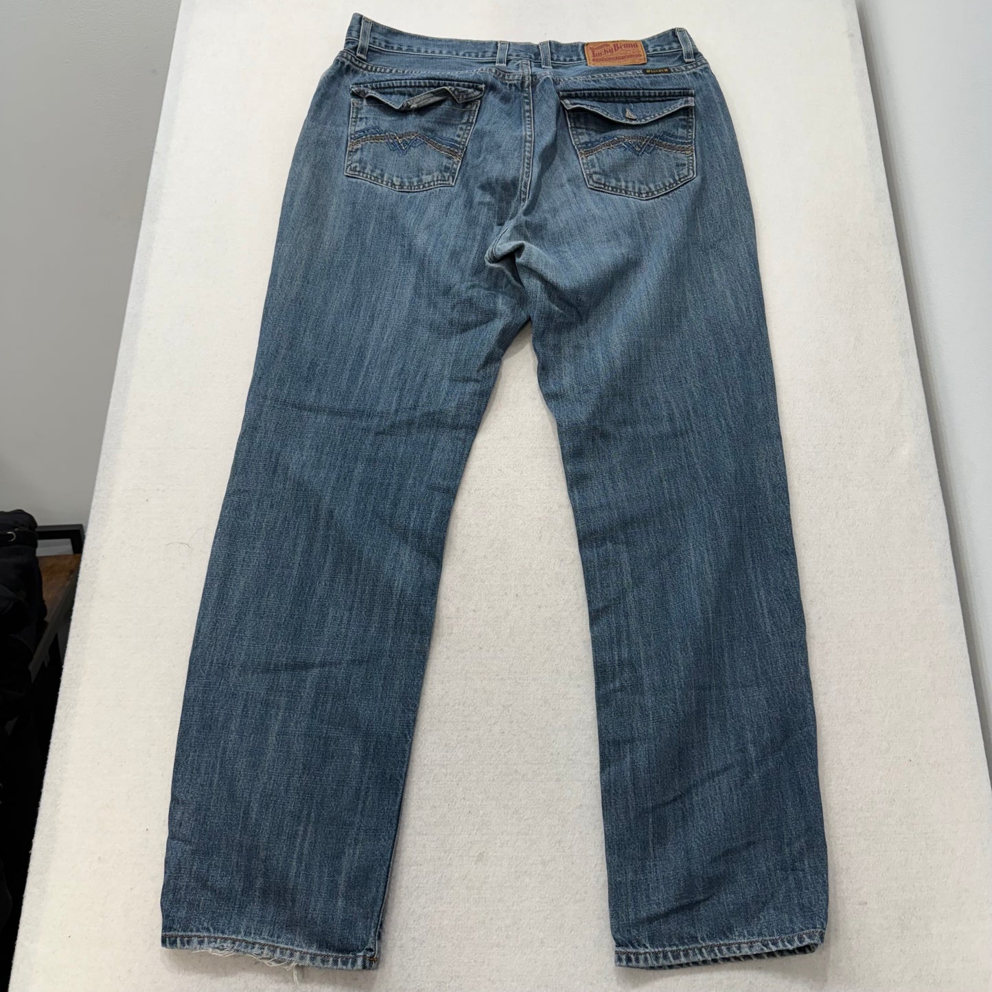 Lucky Brand Men's Blue Denim Jeans Button-Flap Back Pockets Mid-Rise Size 36