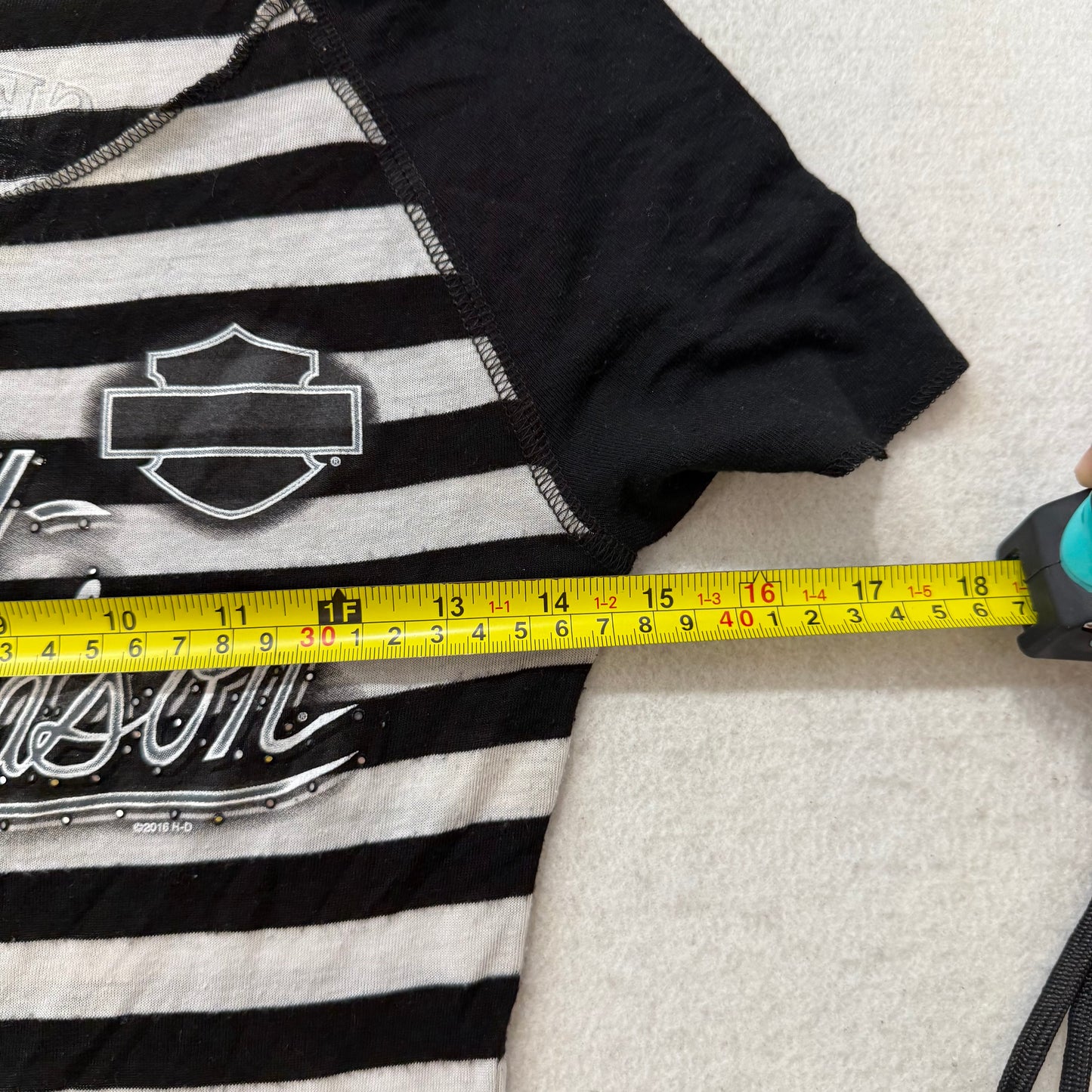 Harley-Davidson Women's Black White Striped Top Raglan Cut Curved Hem Y2K Size S