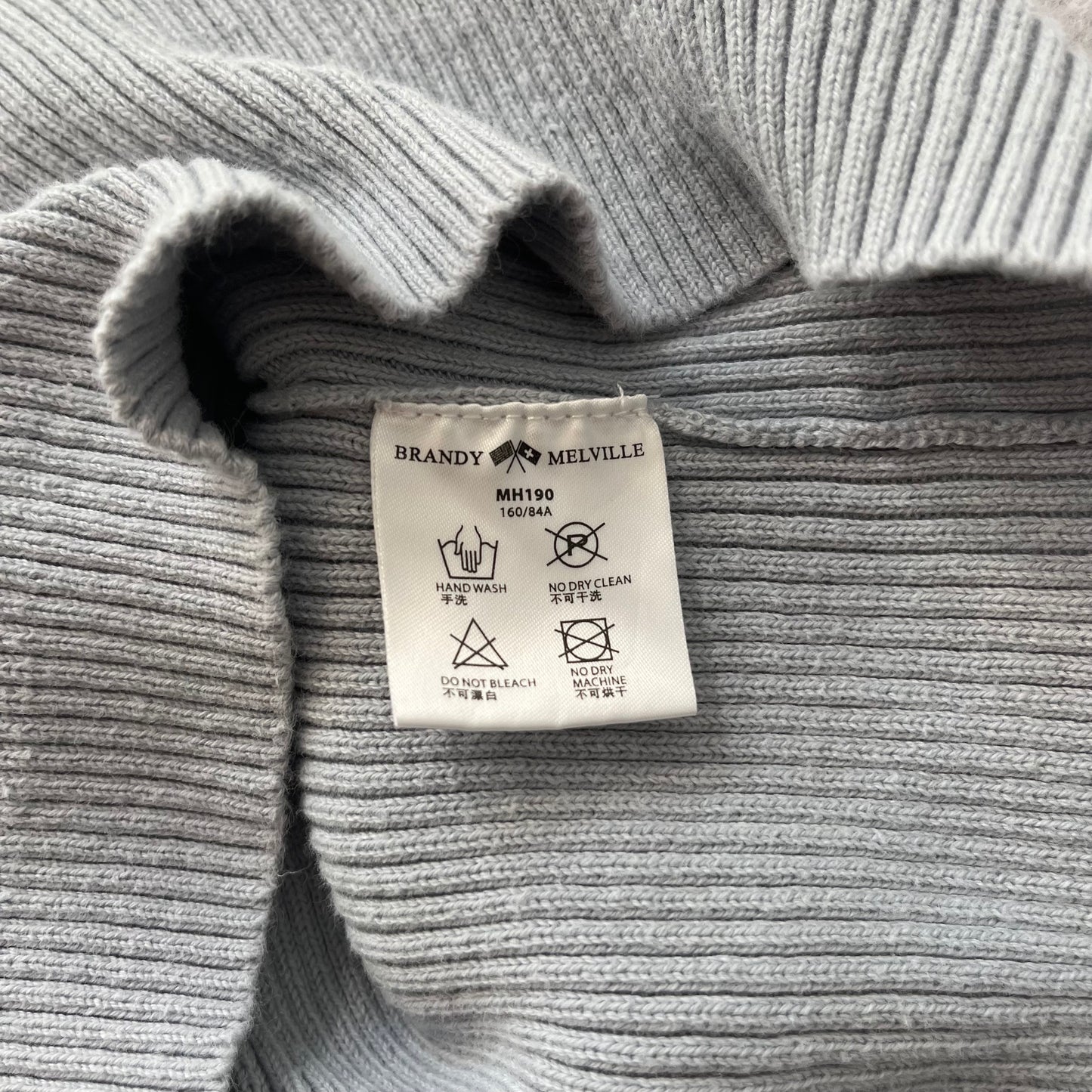 John Galt Brandy Melville Womens Light Gray Henley Top Crop Long Sleeve One Size