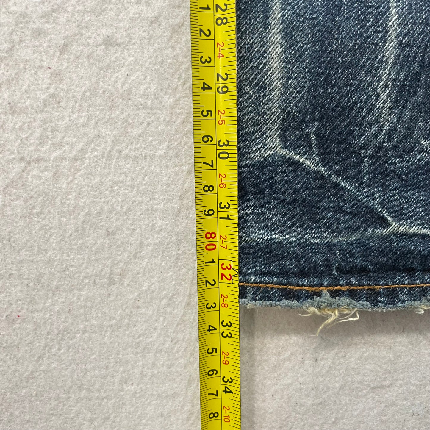 Akoo Brand Men's Blue Straight-Leg Distressed Ripped Knee Denim Jeans Size 36