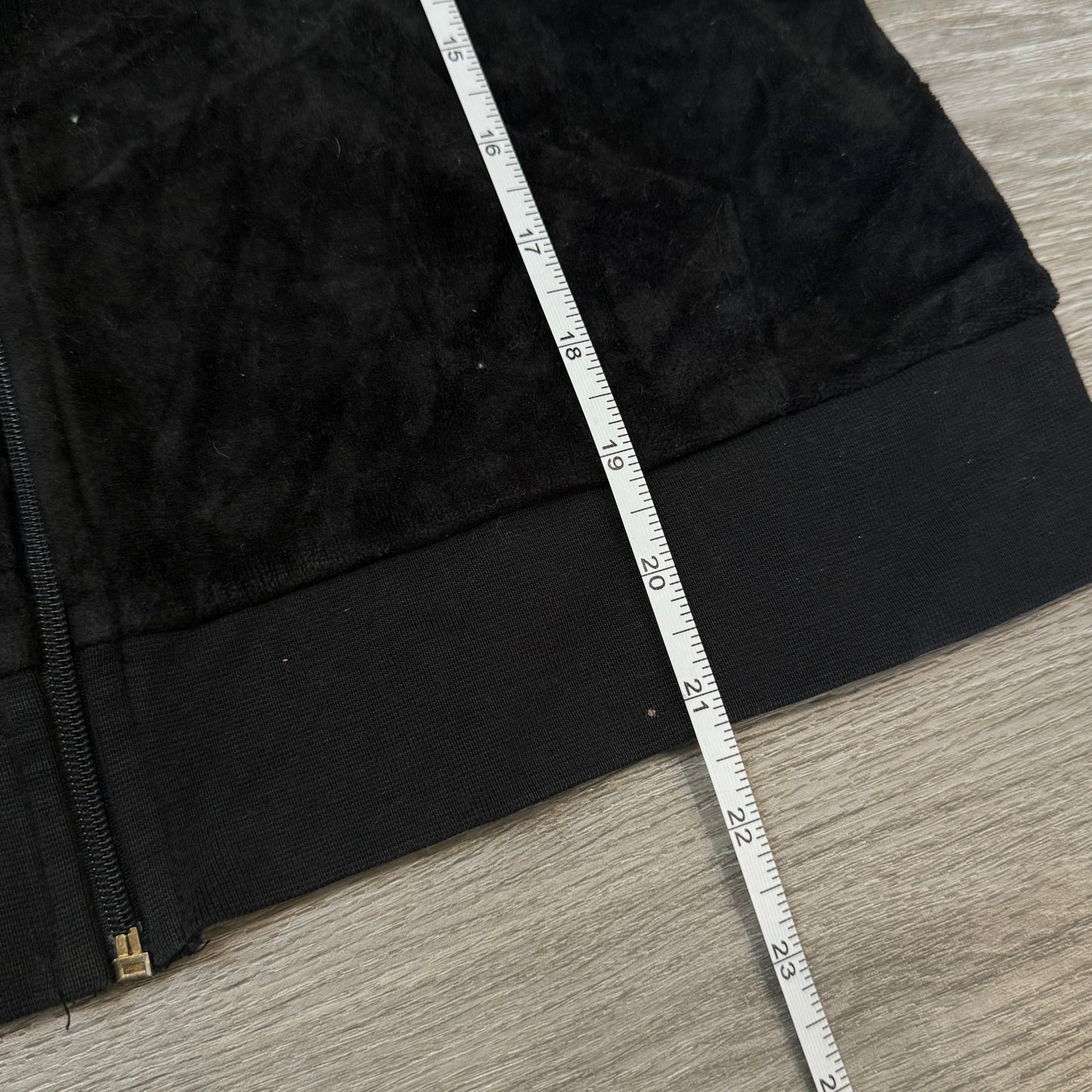 Juicy Couture Women's Black Velour Zip-Up Hoodie Pockets Loungewear Y2k Size S