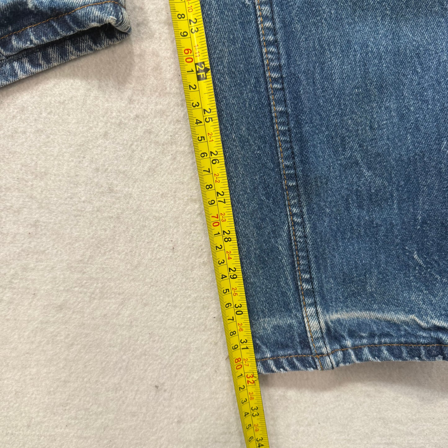 Levi's Strauss & Co. Women's Medium Wash Blue Denim Straight Leg Jeans Size 26