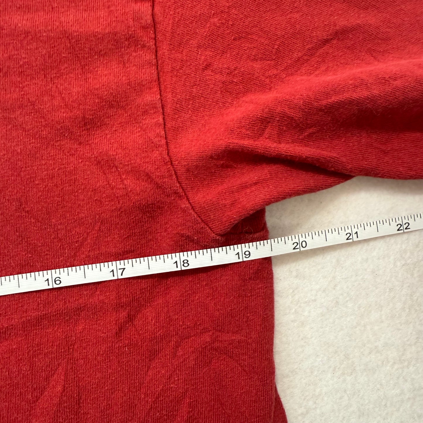 Hard Rock red graphic t-shirt size M