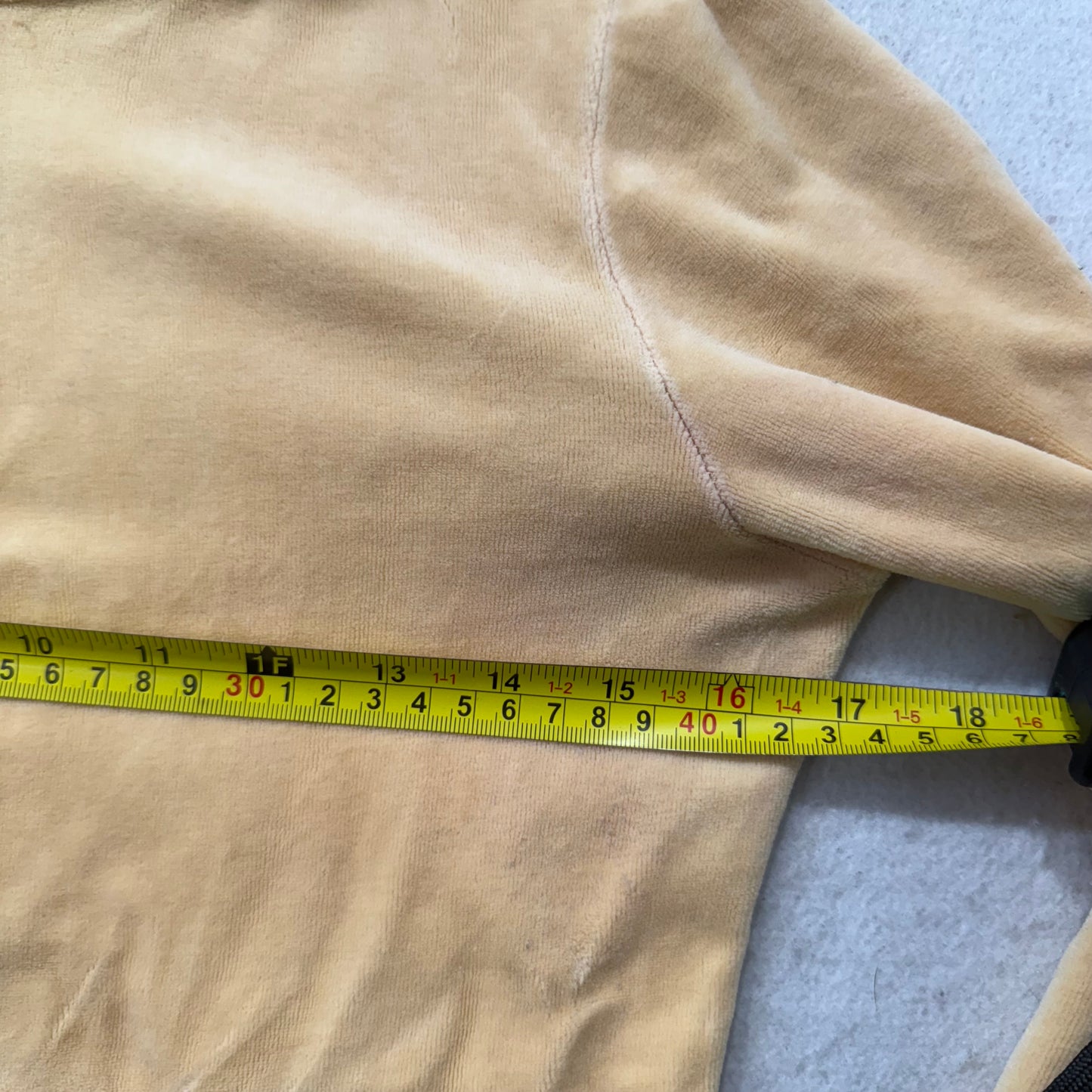 2003 Vintage Juicy Couture Women's Honey Mustard Velour Full Zip Hoodie Size M
