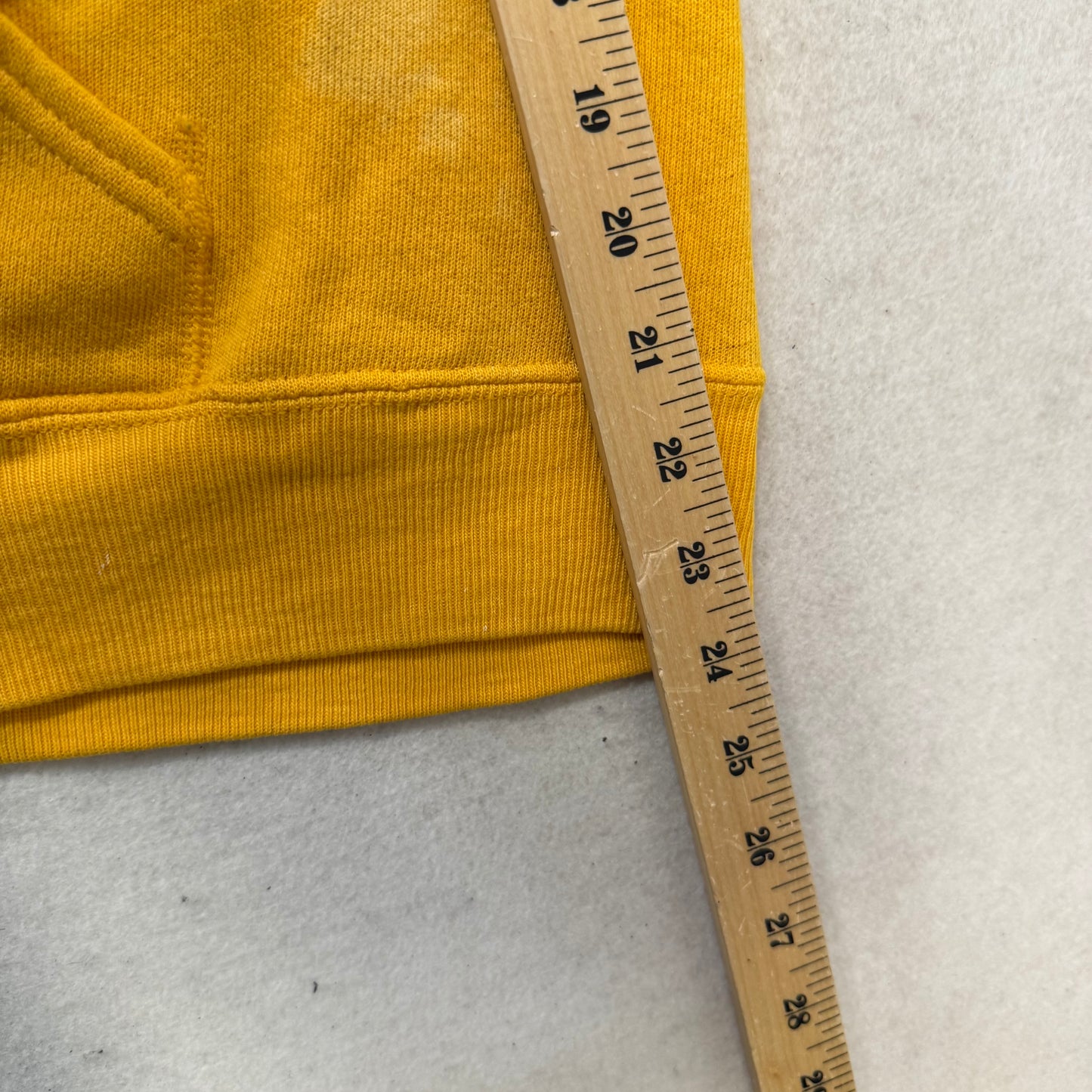 80s Vintage Bassett-Walker Mustard Yellow Pullover Hoodie Kangaroo Pocket Size L