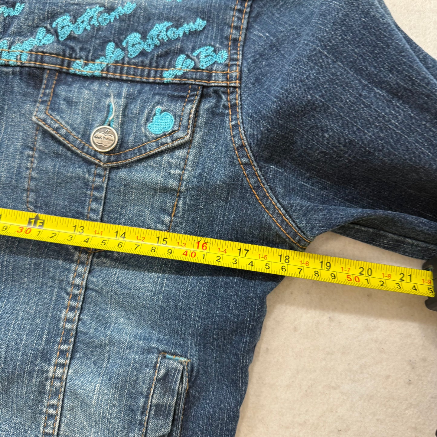 Apple Bottoms by Nelly Womens Denim Zip Up Cropped Jacket Spellout Design Size L