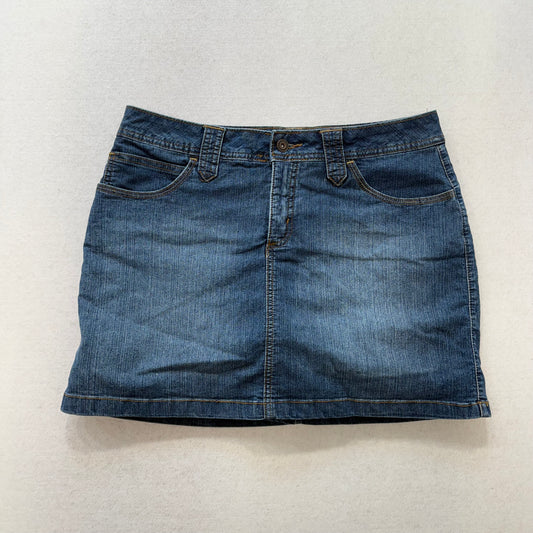 St. John’s Bay Blue Denim Mini Skirt Front Slant & Back Patch Pockets Size 34