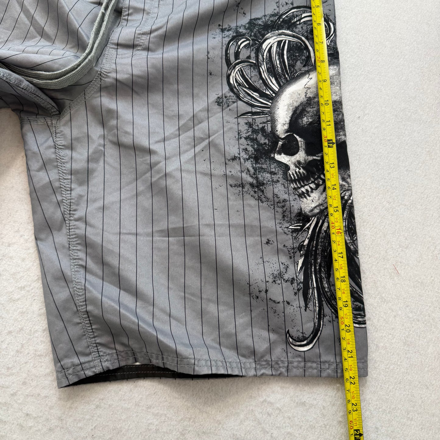 Mossimo Supply Men Gray Pinstripe Skull Graphic Swim Shorts Board Trunks Size 36