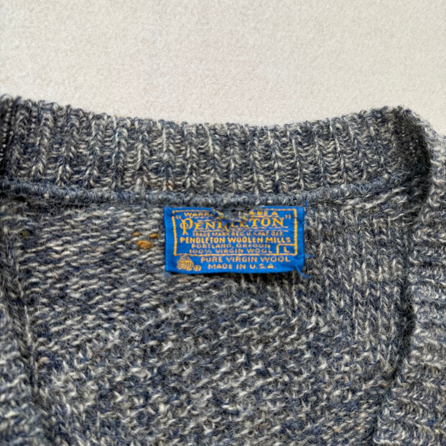 Pendleton Pure Virgin Wool Gray Cardigan Sweater Pockets Made in USA Size L