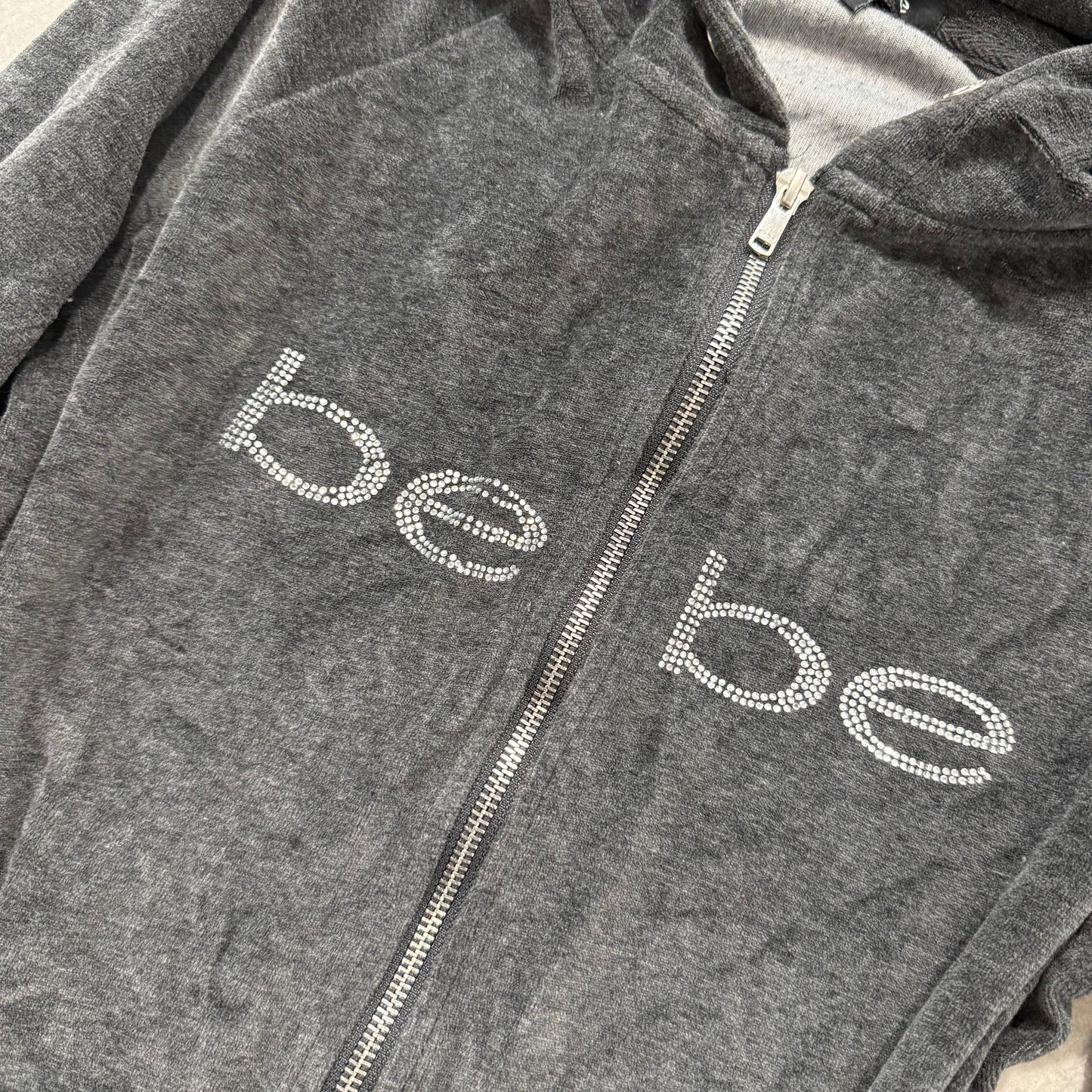 Bebe Sport Women's Gray Velour Zip-Up Hoodie Pockets Rhinestone Logo Y2k Size L