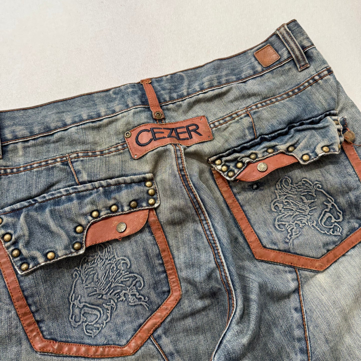 CEZER Men's Light Blue Denim Baggy Jeans Outer Flap Back Pockets Faded Size 40