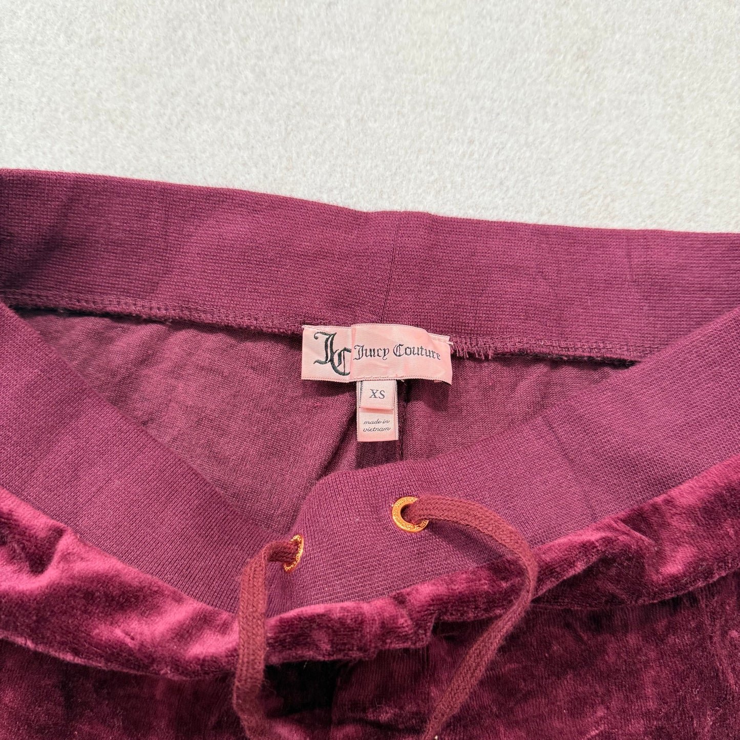 Juicy Couture Women's Wine Velour Jogger Pants Drawstring Logo Low Rise Size XS